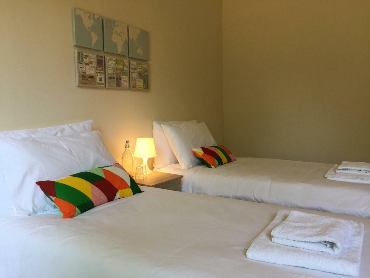 Triple Room with Shared Bathroom,854888504:JPEG