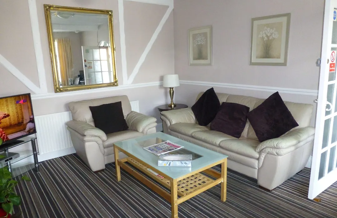 Prince Hotel-1